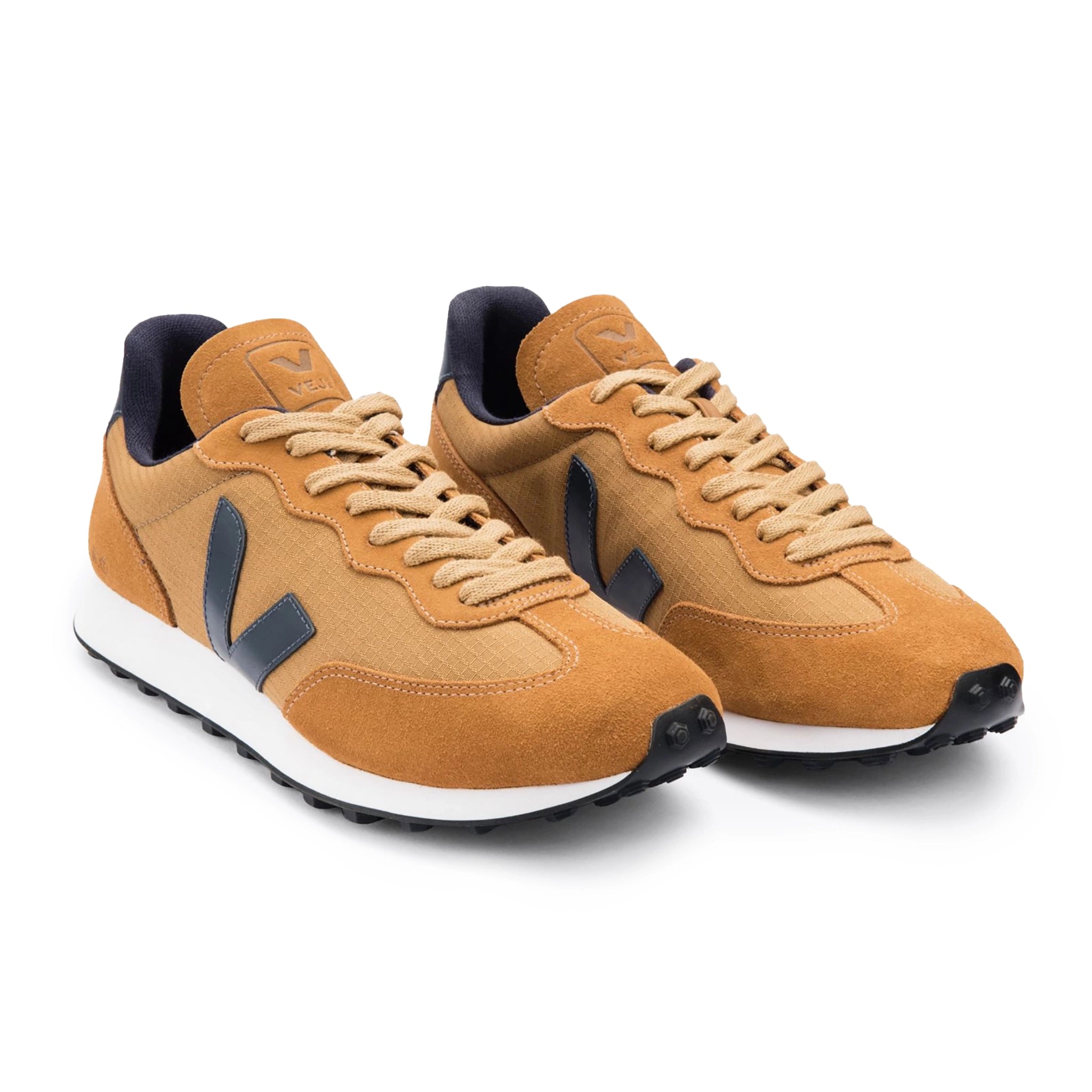 Veja Rio Branco Alveomesh Trainer - Tent / Nautico - Burrows and Hare