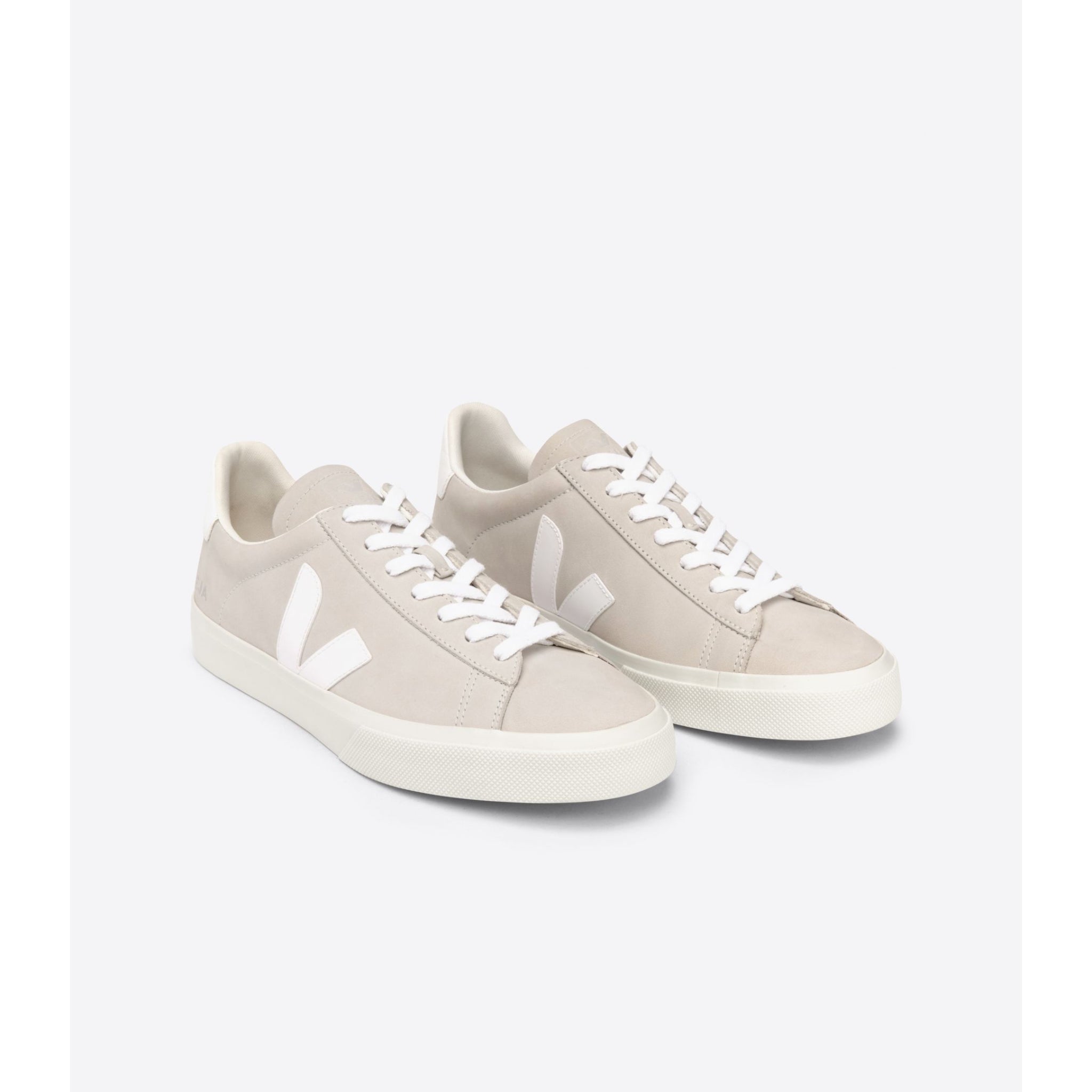 Veja Women’s Campo Nubuck Trainer - Natural/White