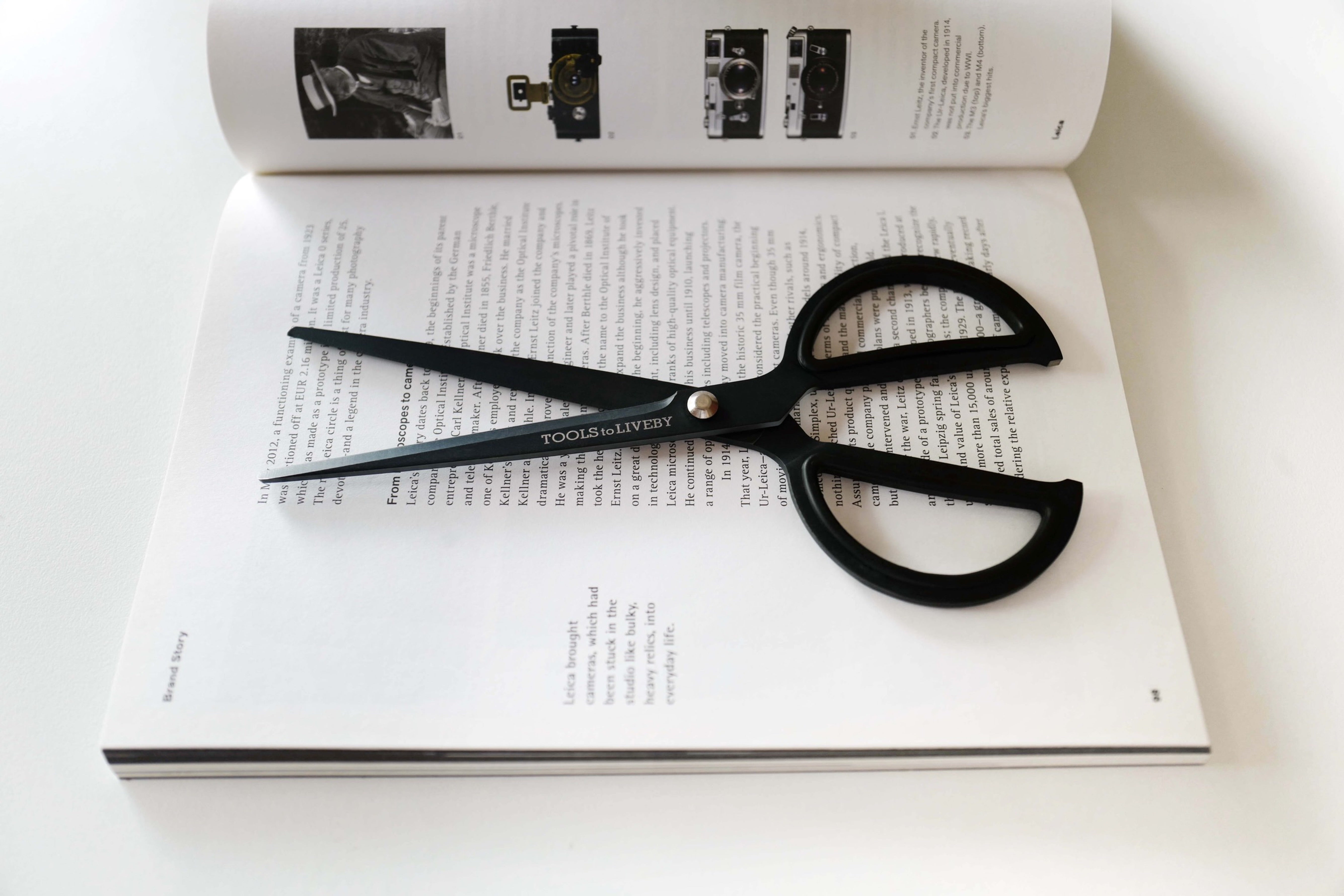 Scissors - Black